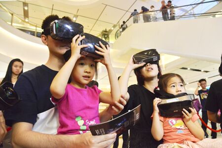 淮南焦岗湖冰帘洞天景区上新！近8000平方米戏雪乐园等你来嗨