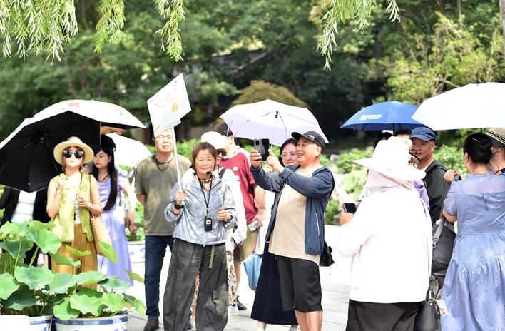 江苏扬州：酒店预订量达到9成，景区预约量创新高！文体旅融合“苏超”再“得分”