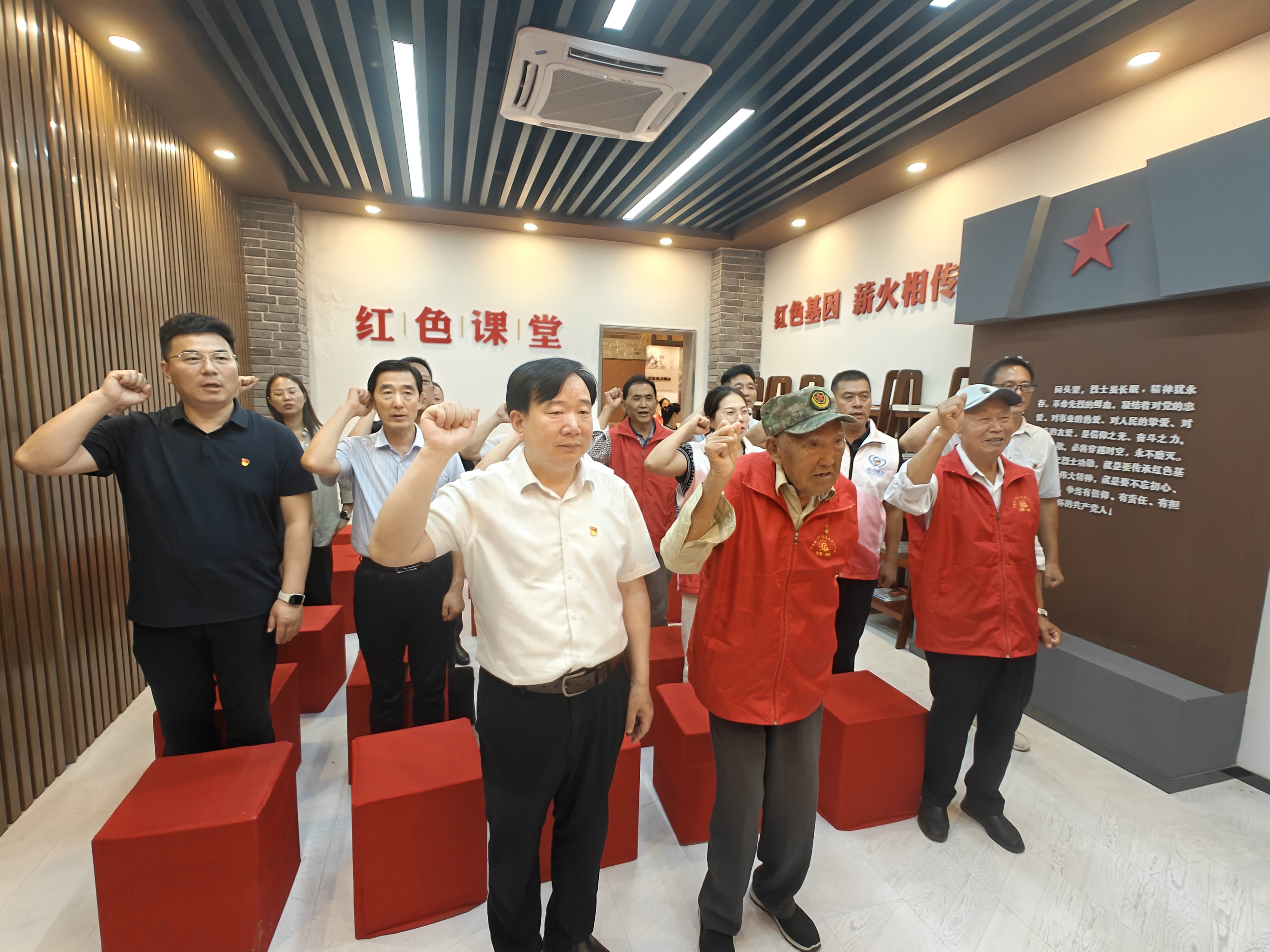 响水县举办“响商心向党·奋进新征程”庆“七一”主题党日活动