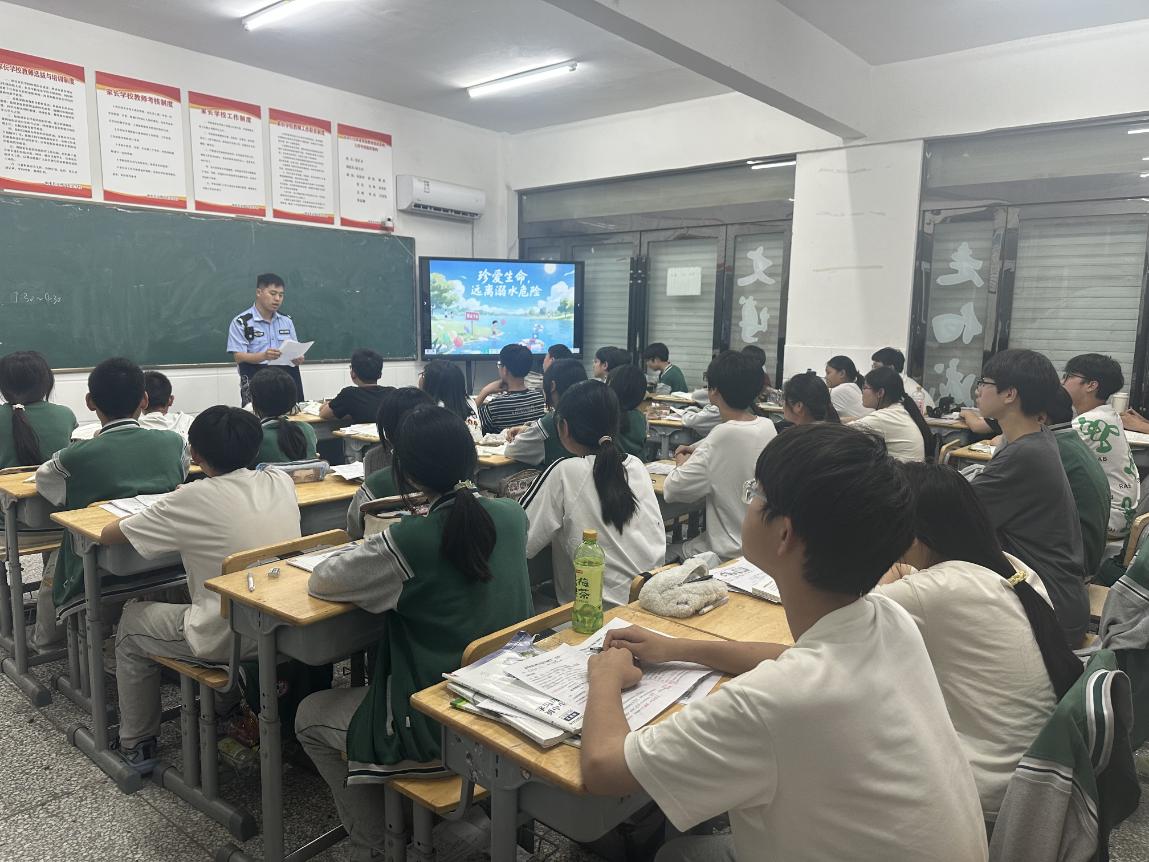盐城市各级公安关工组织积极开展暑期安全教育活动