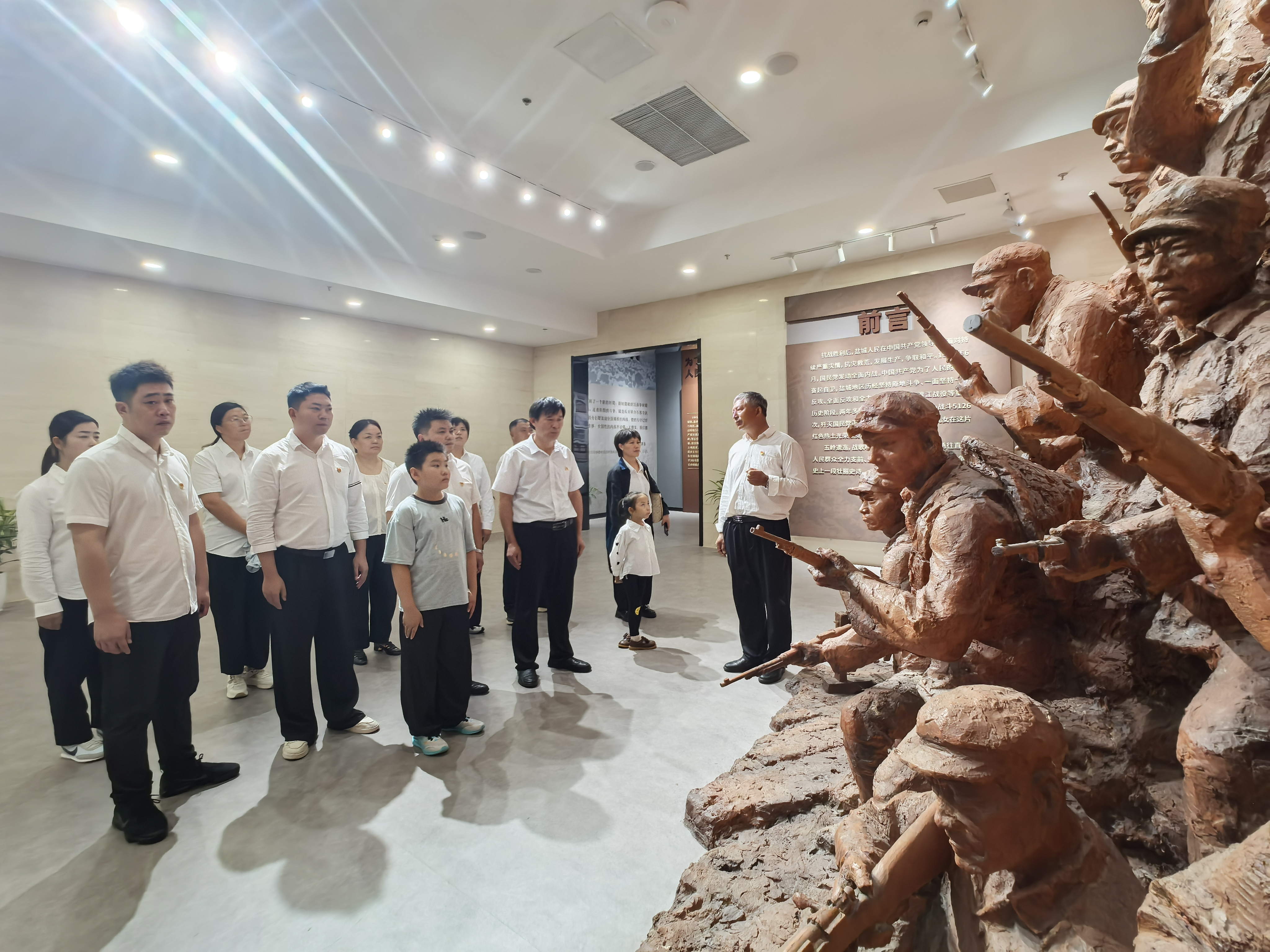 鹤友前辈，请原谅我们来晚了
