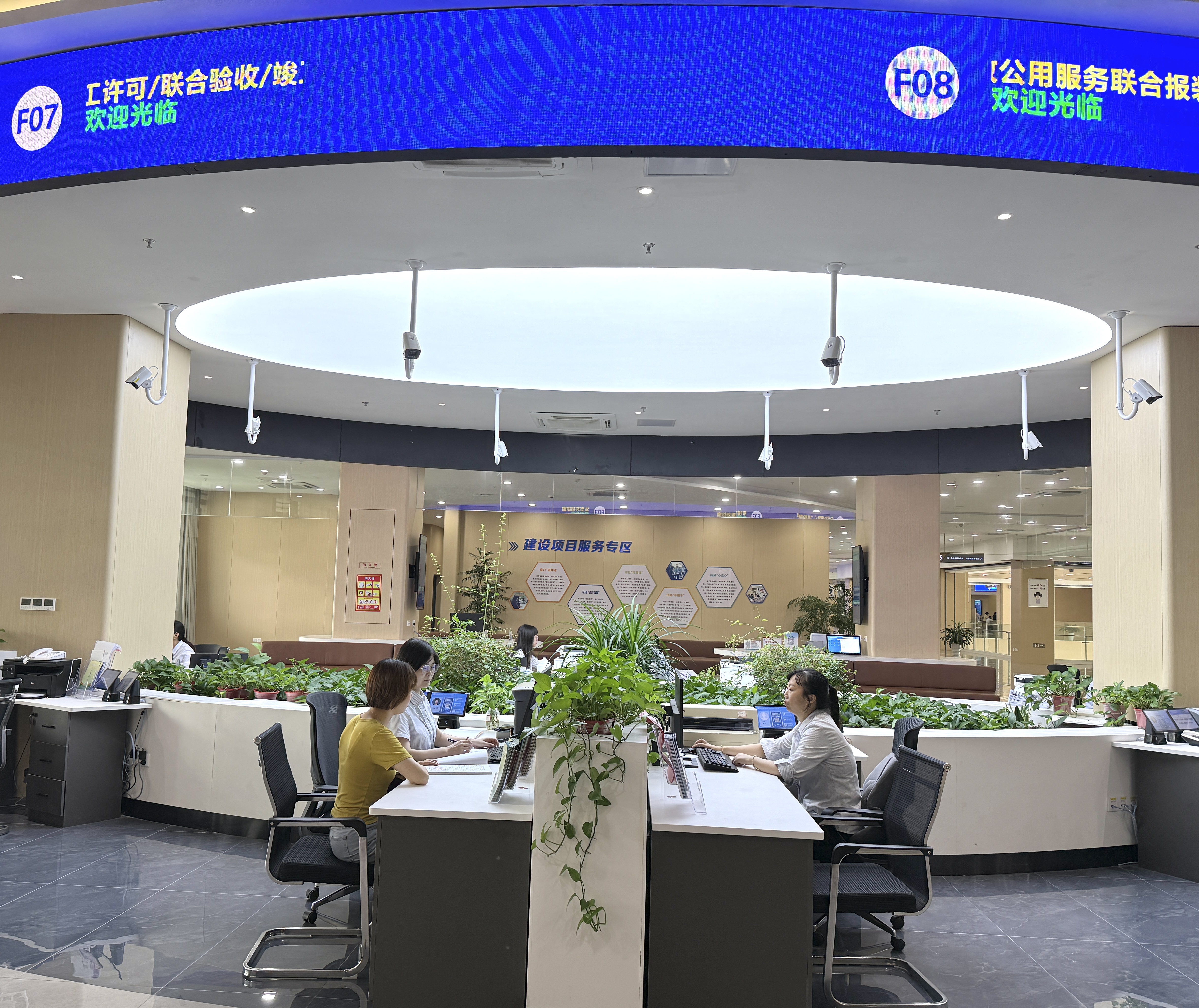 建湖“竣工即发证”跑出项目落地“加速度”