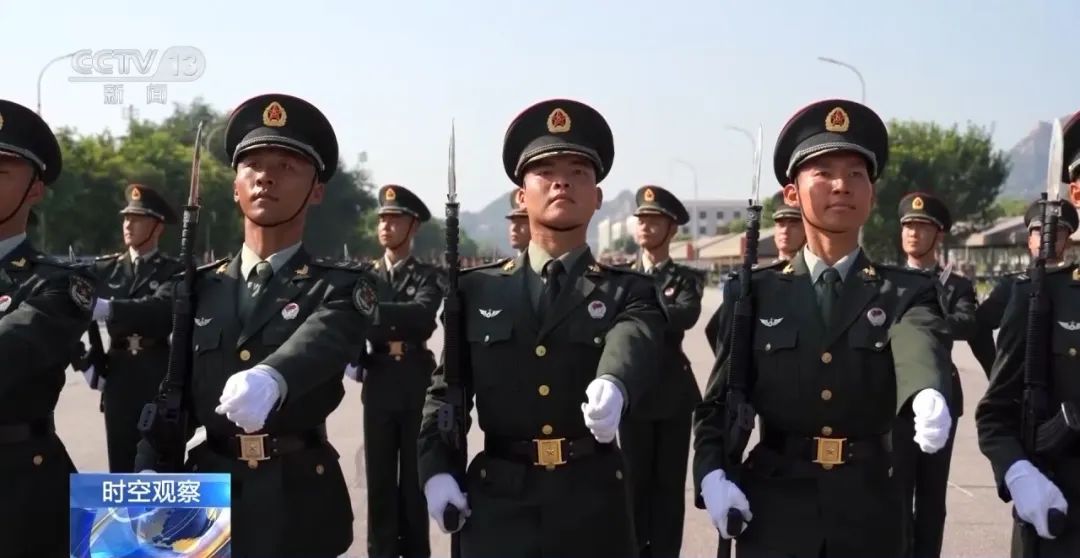 先睹为快！阅兵训练场是这样的→