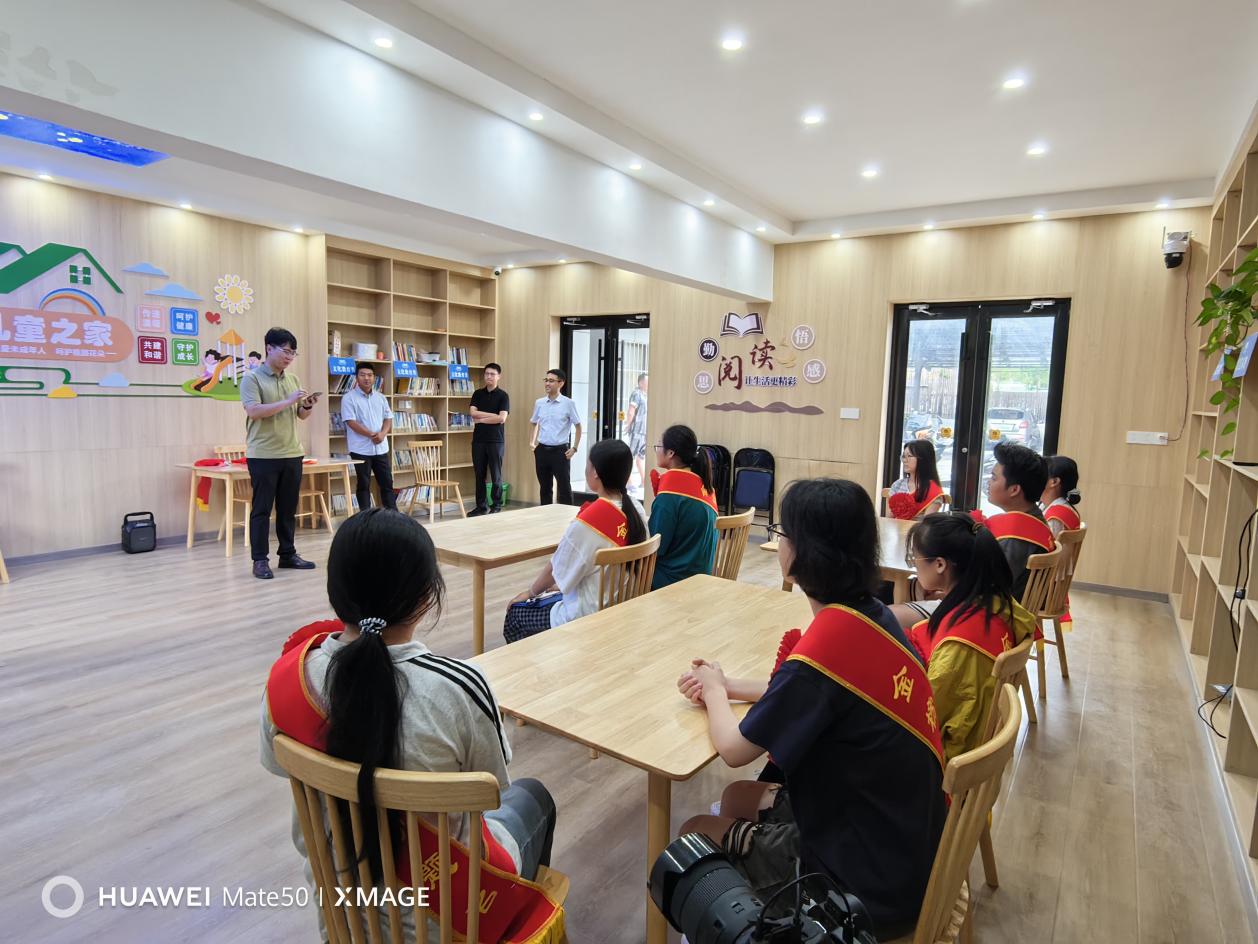 界牌镇周庄村：爱心助学暖人心，入学仪式寄厚望