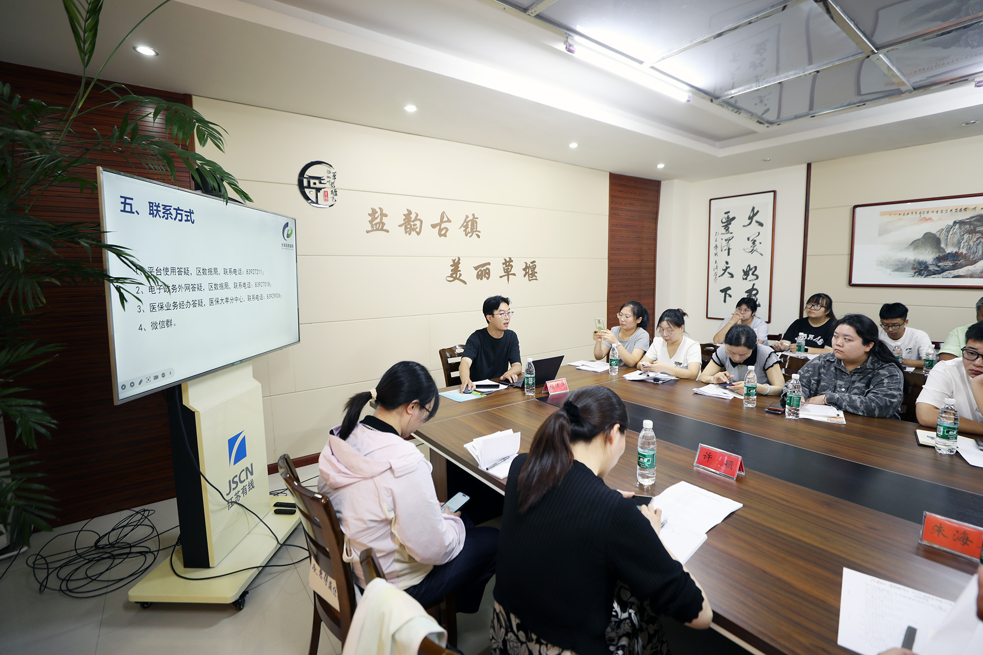草堰镇筑牢医保便民服务“保障线”