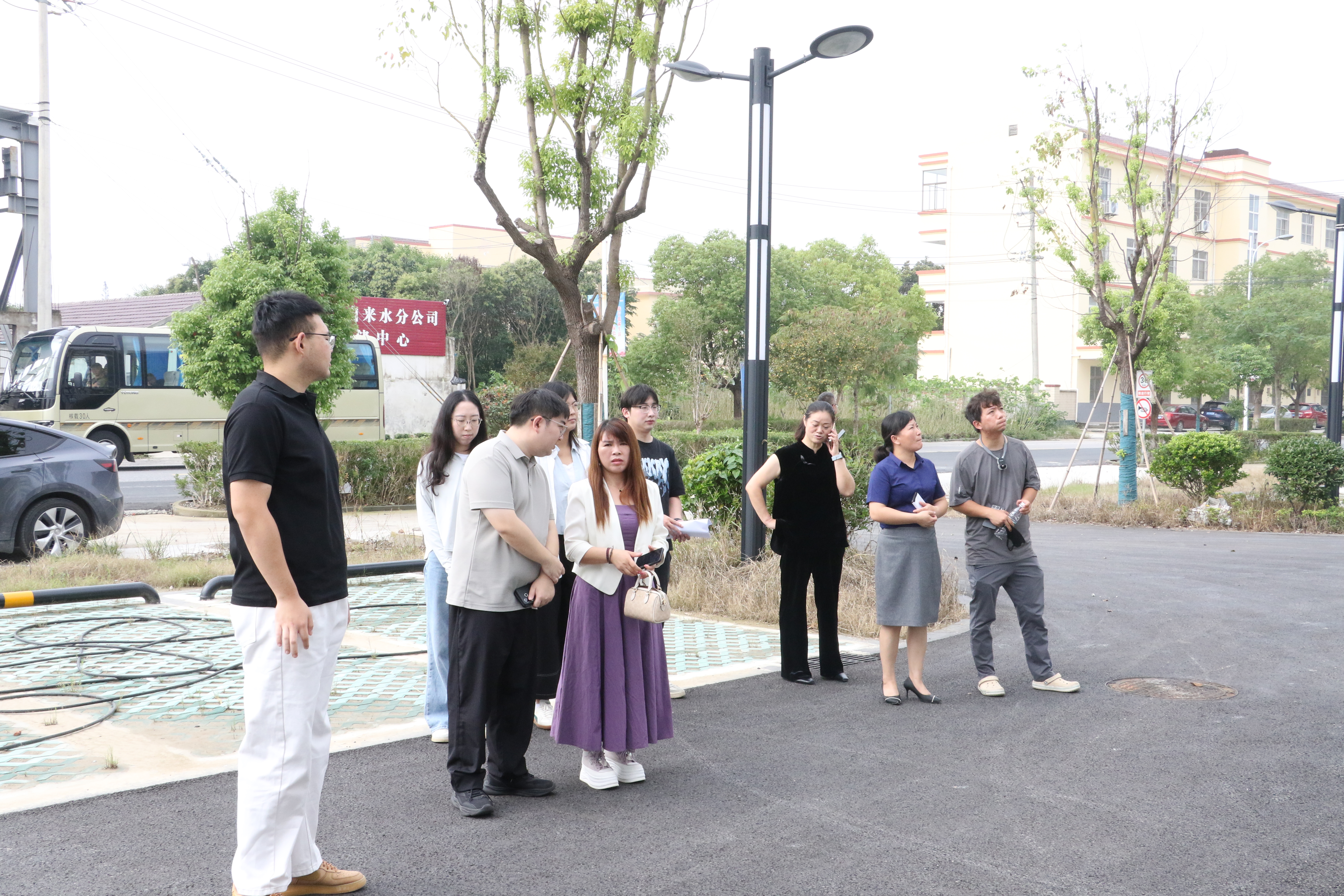 许河镇开展三季度“同心互联”委员联系界别群众活动