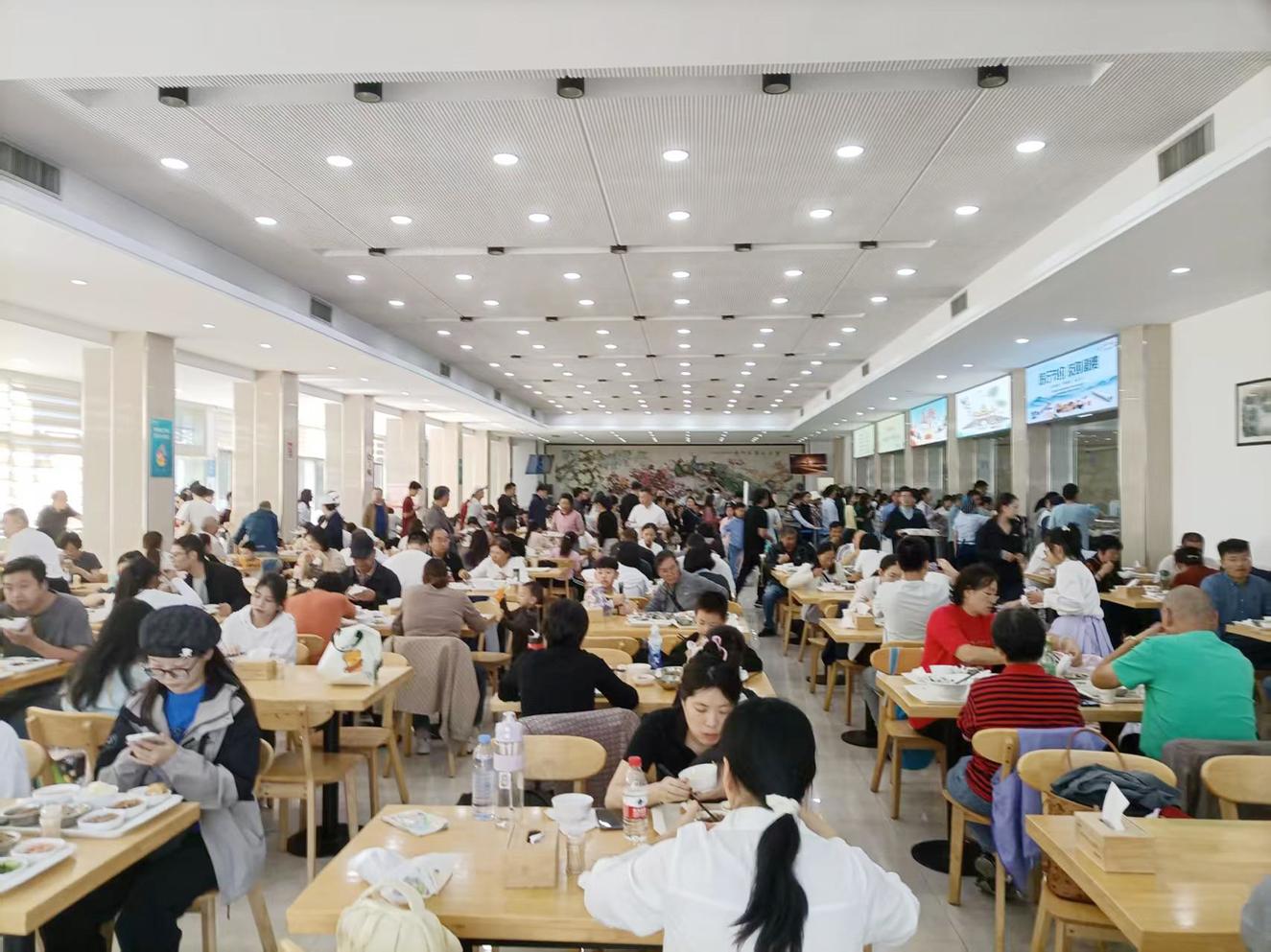 江苏扬州：政府食堂“暖胃”又“暖心” 七年接待游客超两万人次