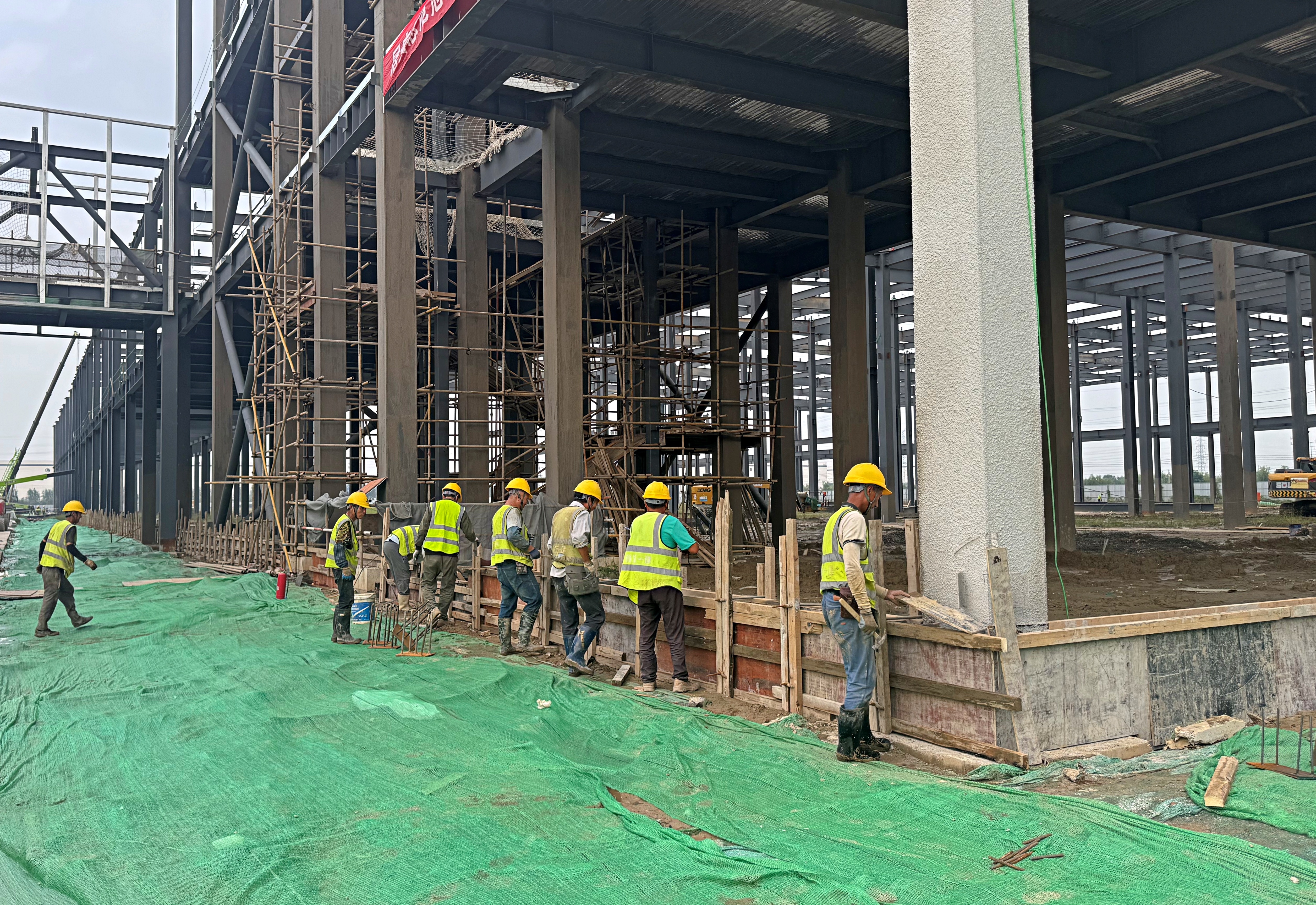 国庆我在岗丨致敬每一位坚守的“东方建设者”