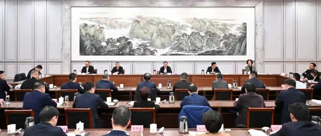 我市召开企业家人大代表座谈会