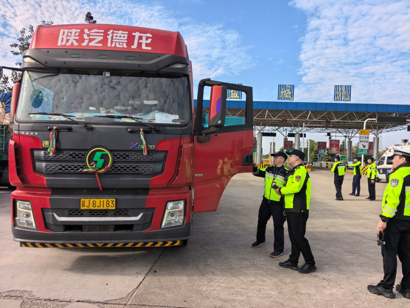 盐城交通执法“靶向攻坚”道路运输安全