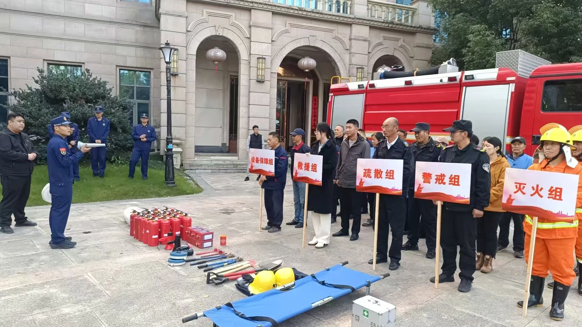 新河街道“四个一”开展消防宣传月活动