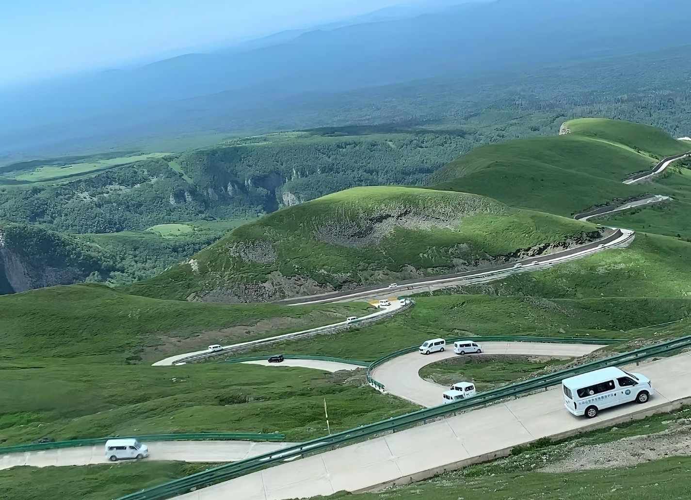 生态中国·幸福画卷丨一步一印,遇见北纬42°的蓝(李静)