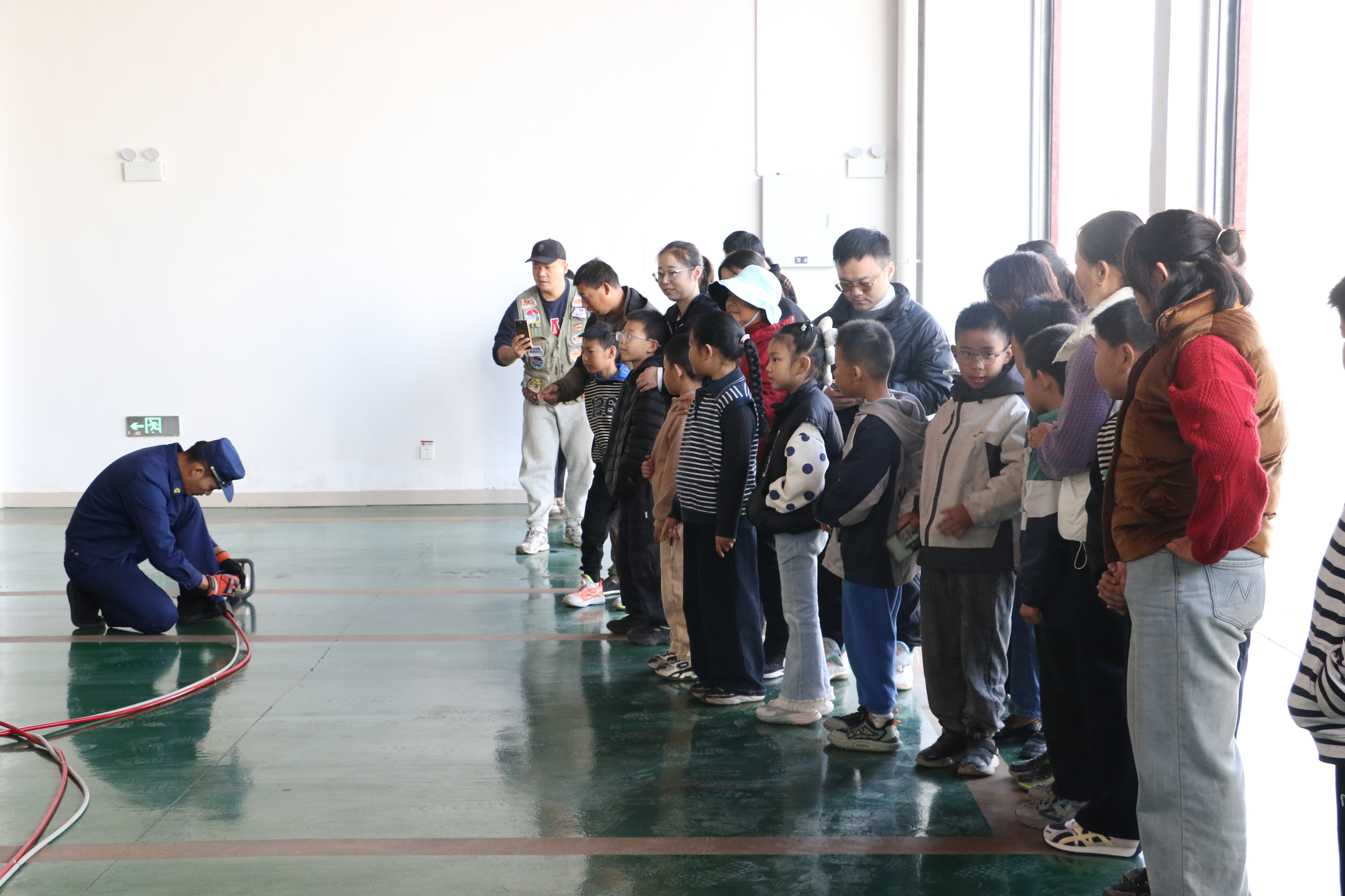 许河镇：举办家庭消防安全体验日活动