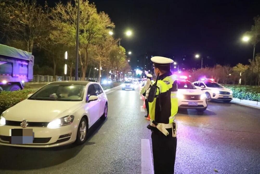 盐城交管支队“固安4号”行动  严查交通违法 守护出行平安