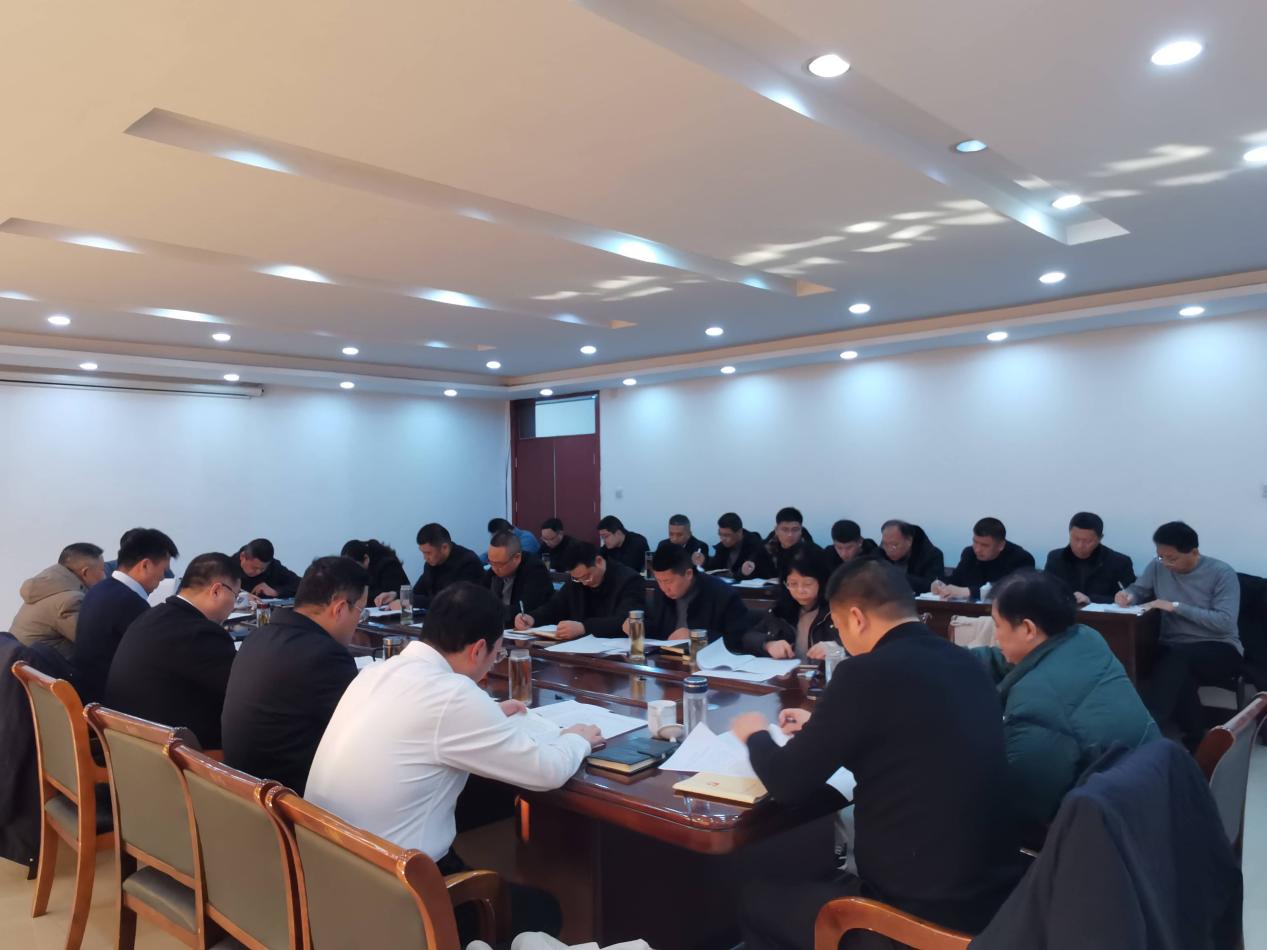 宝塔镇减负减出实干笃行精气神