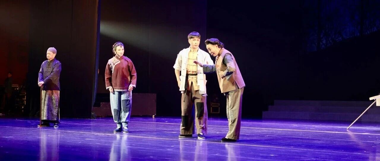 现代淮剧《顾正红》线上线下同步开演