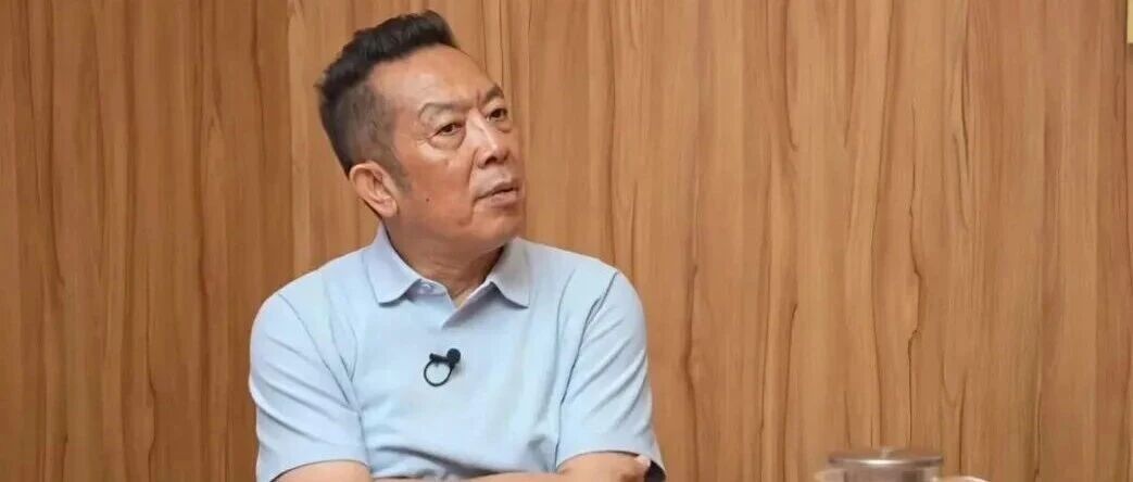 又掐起来了？贾国龙：今晚10点全面回应！罗永浩发声→