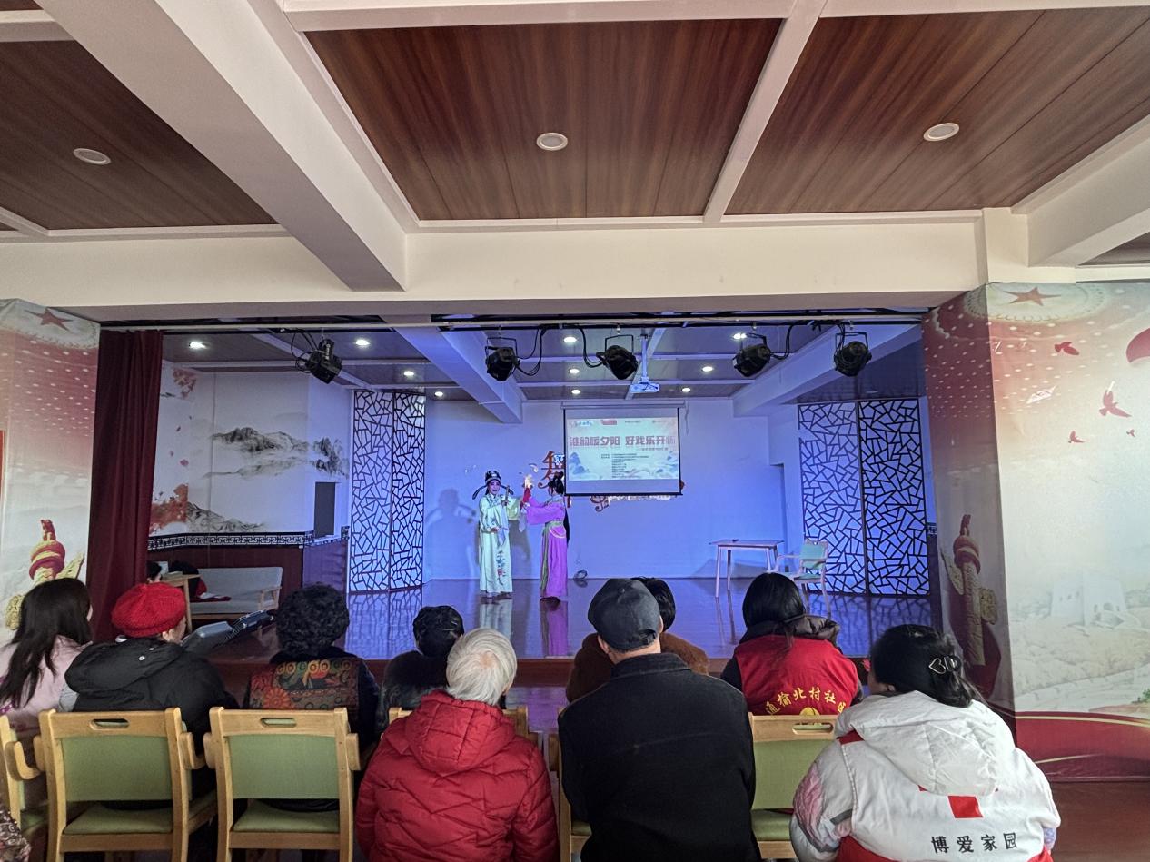 大洋街道通榆北村社区：淮韵暖夕阳 好戏乐开怀