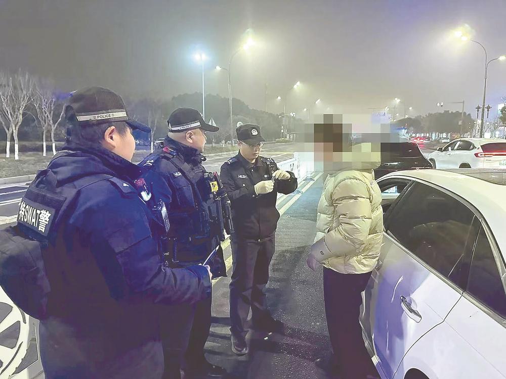 盐城经开区公安“打防治”三维发力  筑牢禁毒防线 守护万家安宁