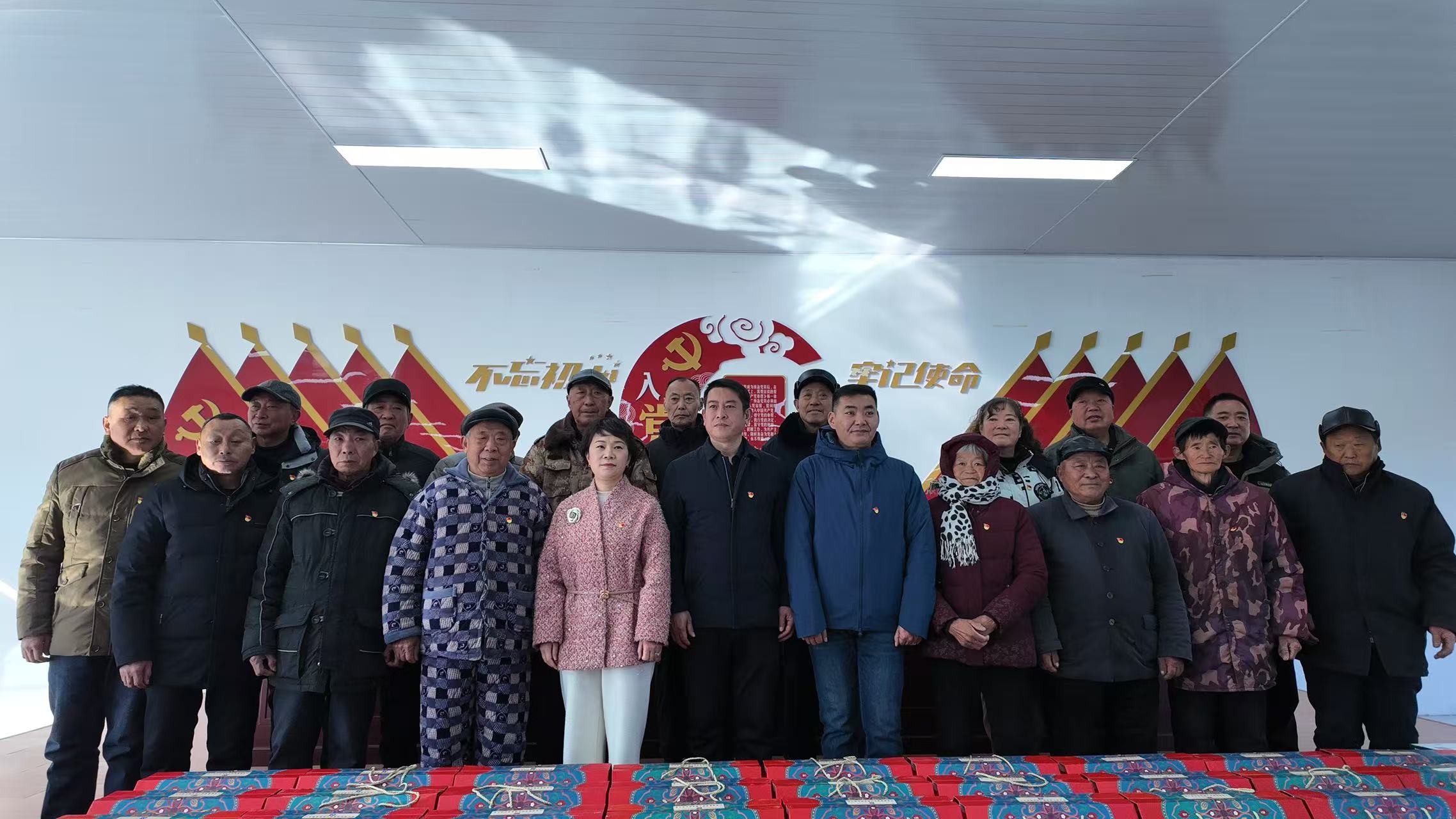 袁朝芹劳模工作室携手东徐村党总支探索深度融合新路径