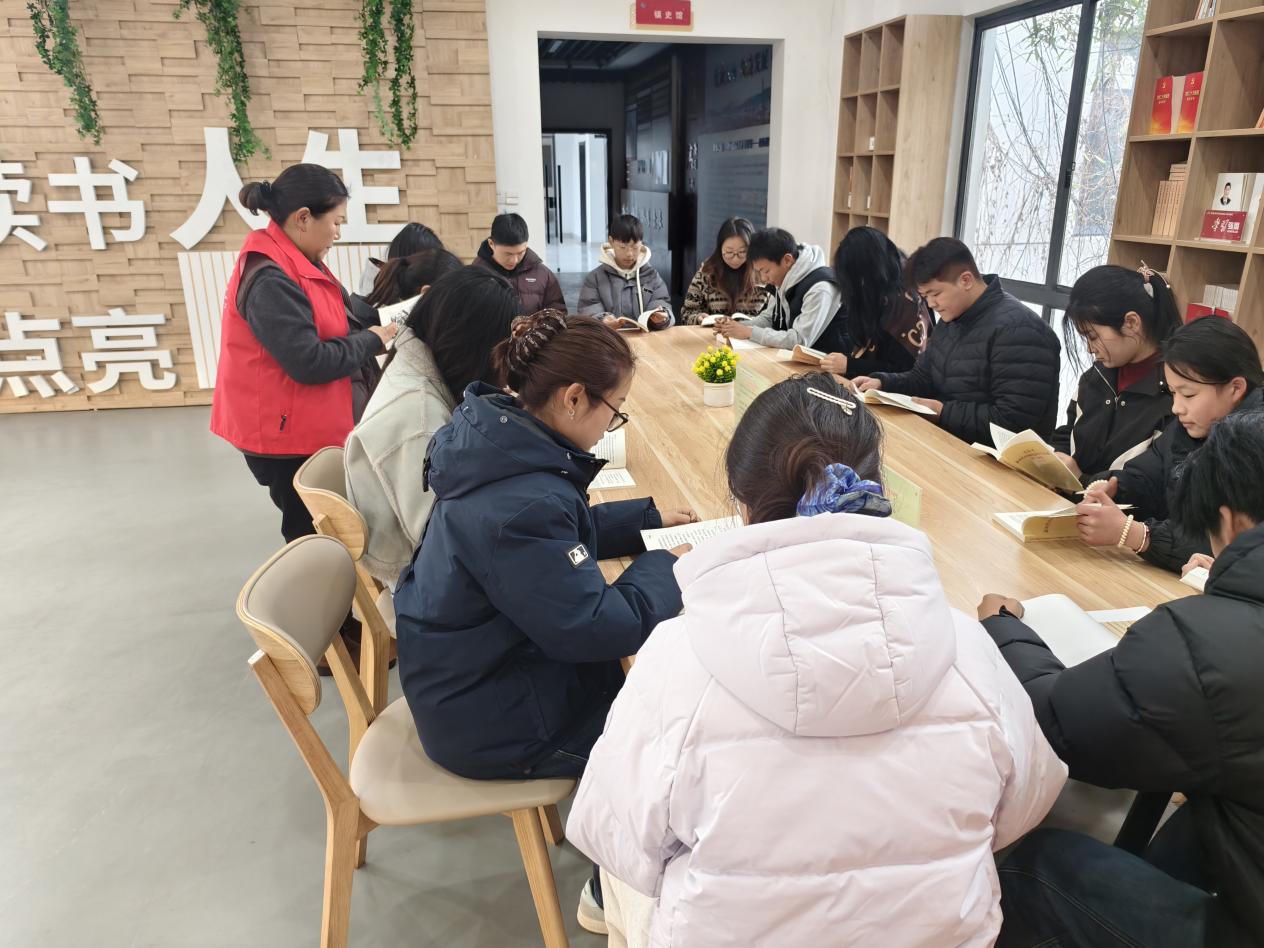 滨海港经济区：开展“书香润故土 学子阅新春”主题阅读活动