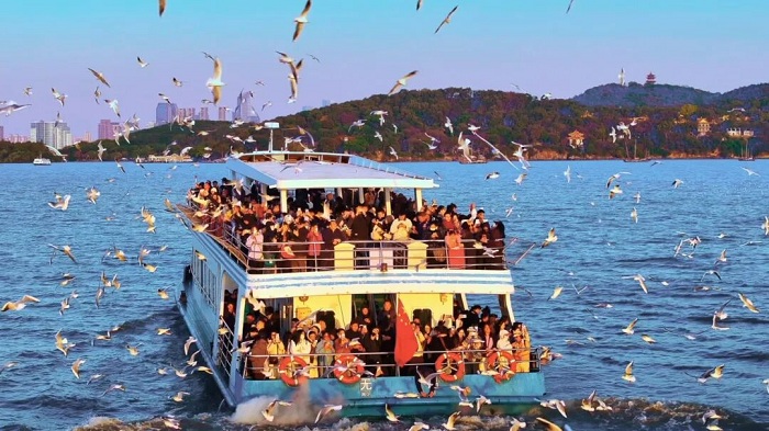 热气腾腾的中国年｜苏锡“串门”过大年，江南水乡共酿“新年味”