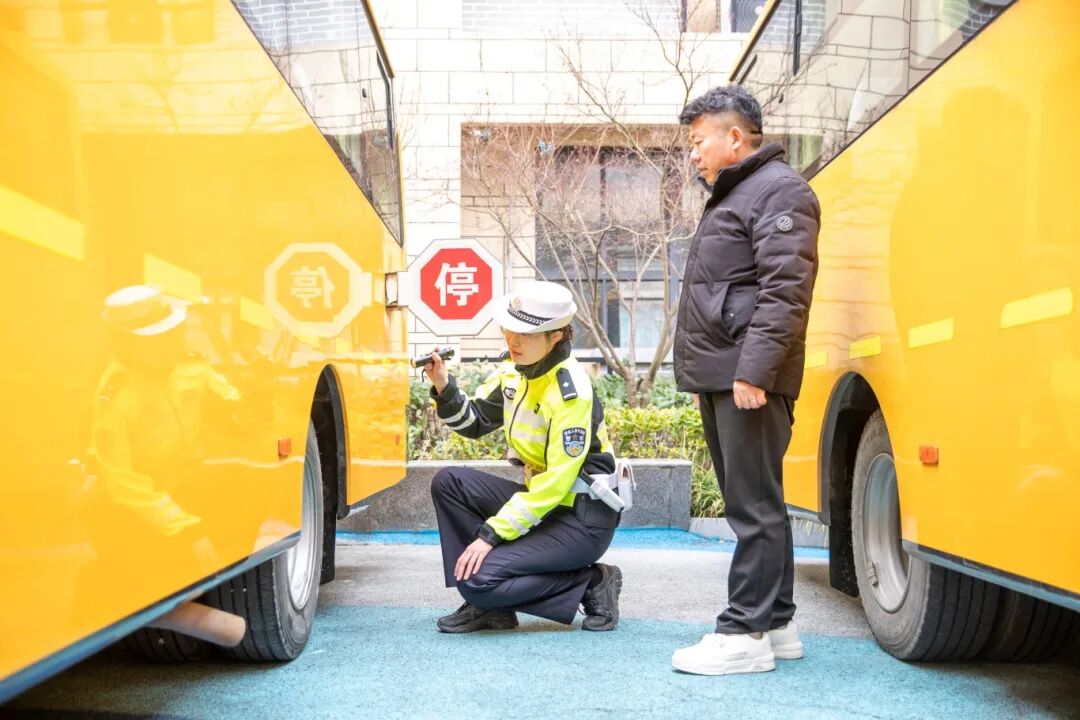 滨海公安：下好护学“先手棋” 守护平安“开学季”