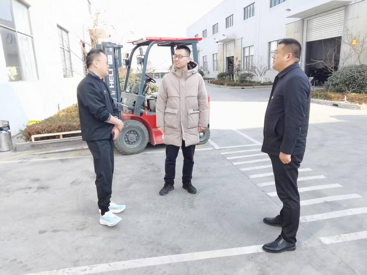 宝塔镇纪委强化镇村干部纪律作风督查