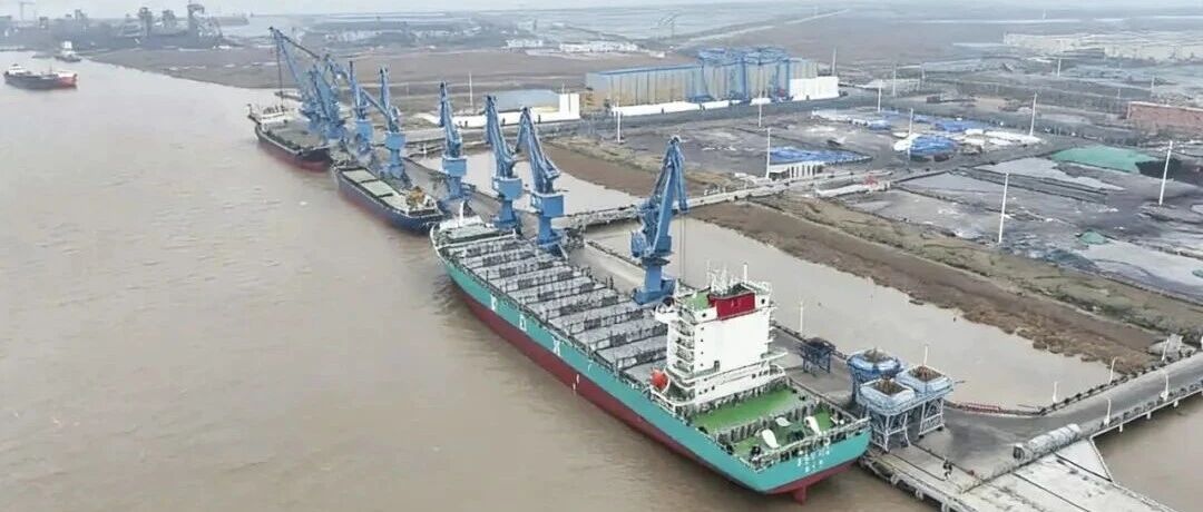 盐城造！万吨巨轮首次远洋出海