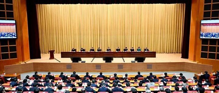 江苏省2026年高质量发展推进会召开