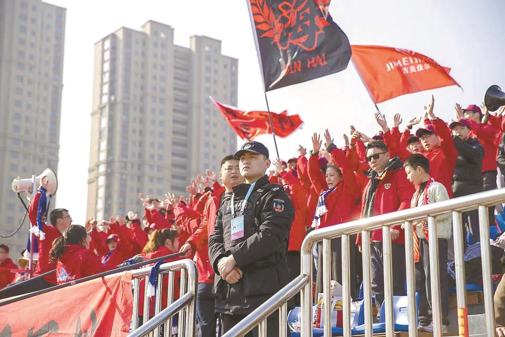 盐城公安全力护航足球联赛