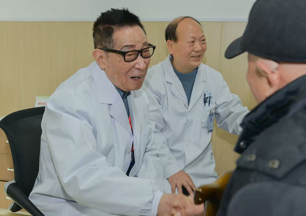 十三载“宁湖之约”：乡贤名医反哺桑梓，水乡筑起健康“连心桥”