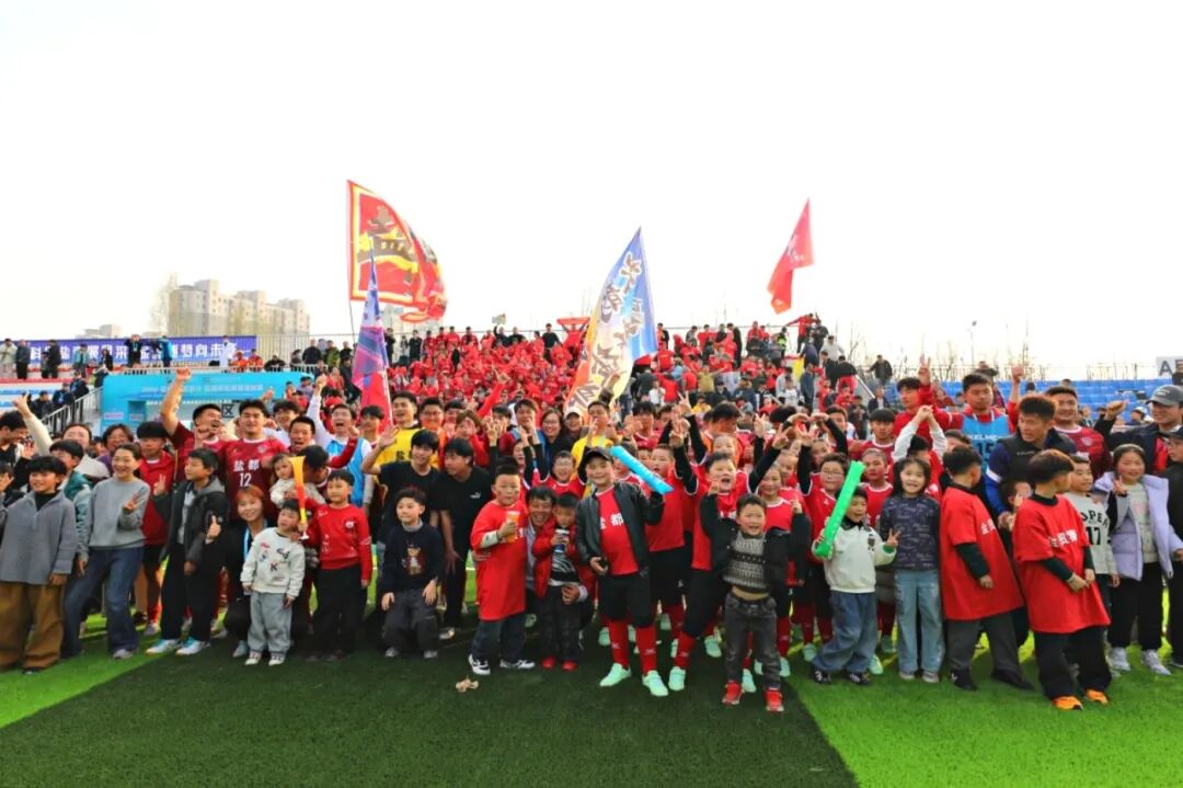 以拼抢之姿决胜赛场  以争先之志领跑发展——从绿茵赛场看盐都精气神