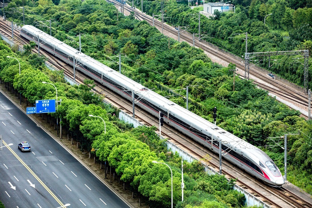 我的铁路风景丨铁轨有硬度,旅途有温度(崔寿伟)