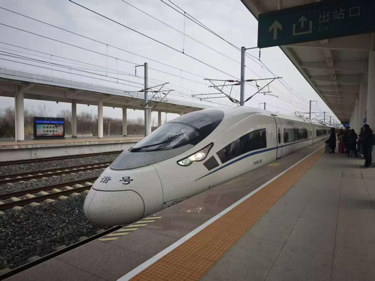 我的铁路风景丨与一位老铁路的“车窗”对话(左亭)