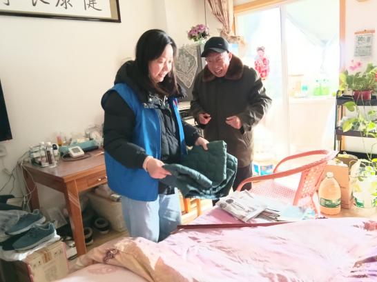 黄海街道宝龙社区：开展暖心志愿服务