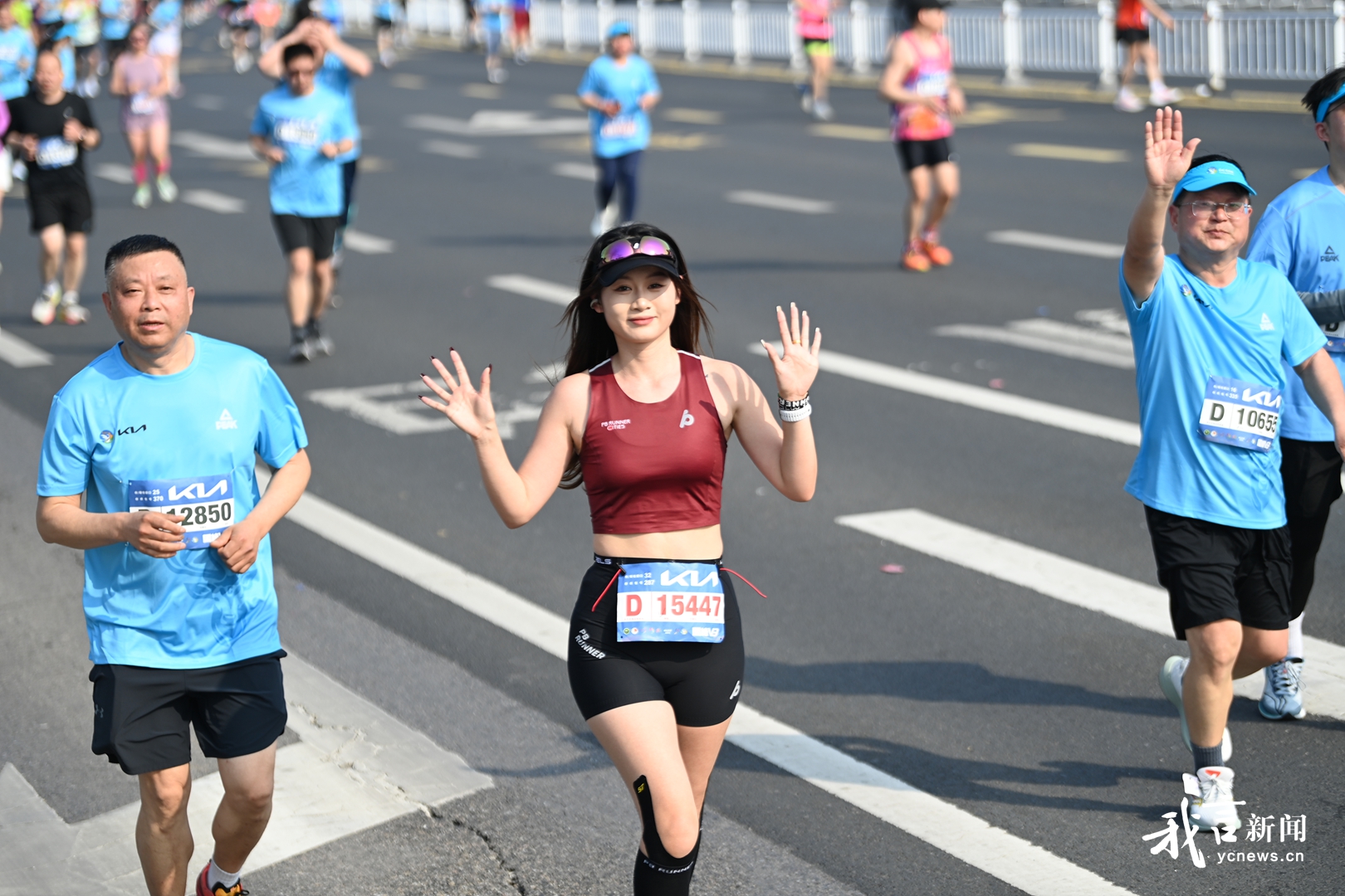 万人逐风畅跑湿地 盐马燃动春日盐城