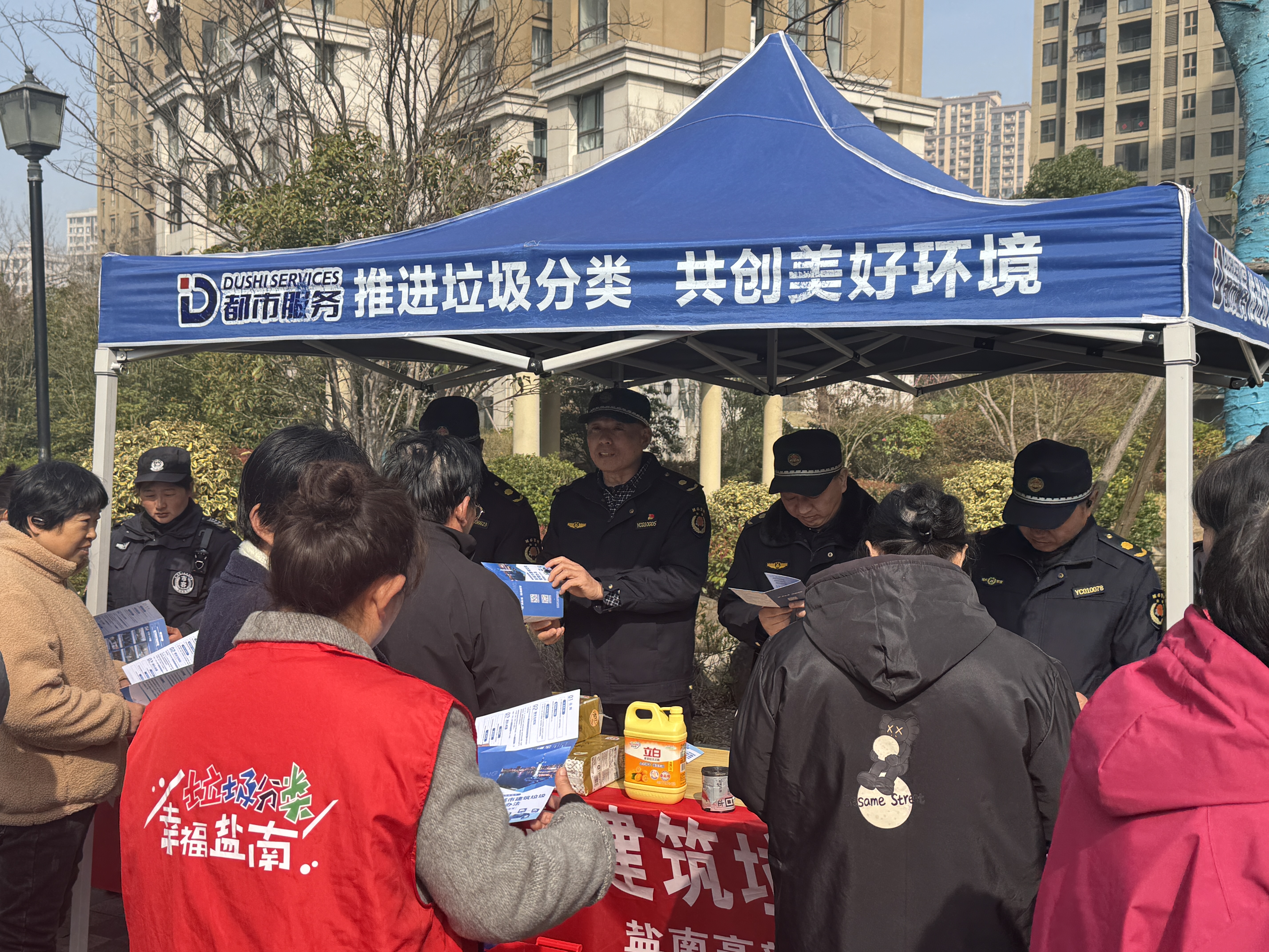 盐南高新区多举措宣传《盐城市建筑垃圾管理办法》