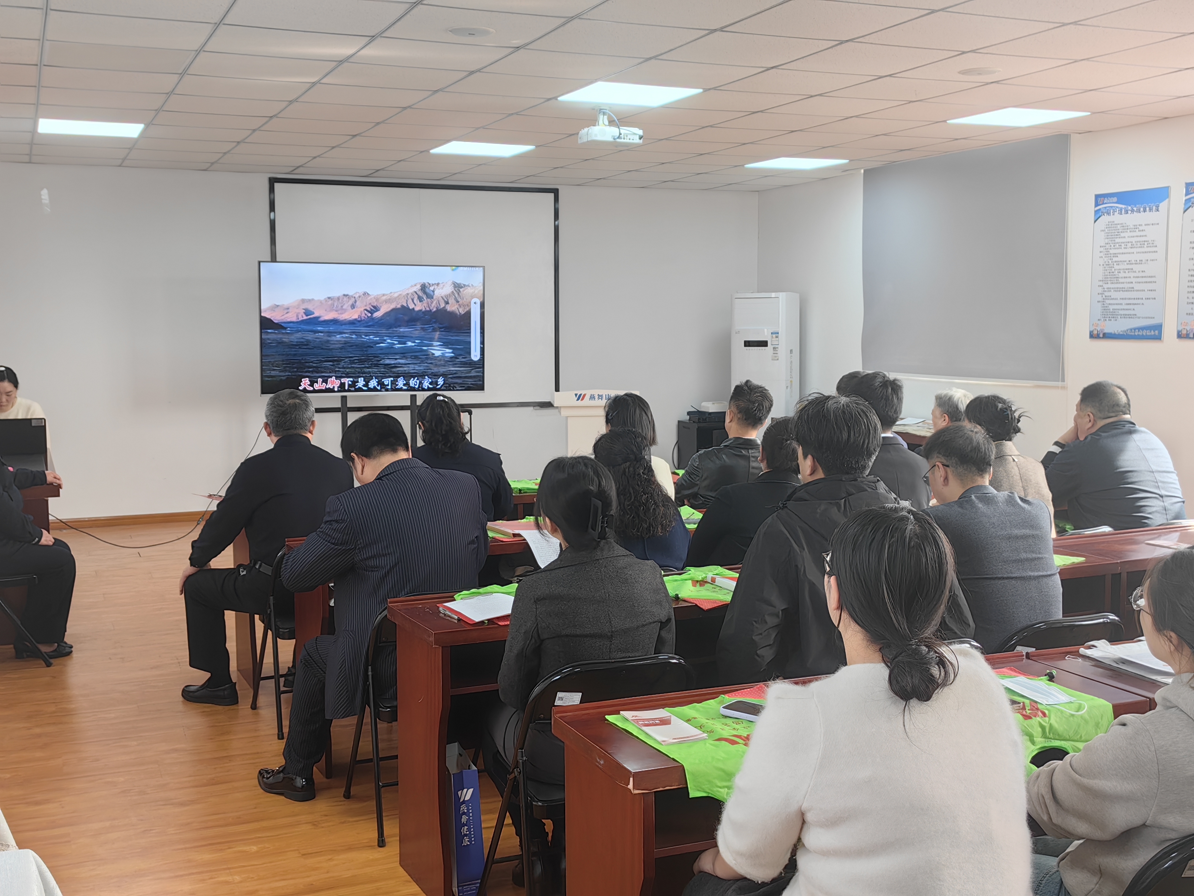 弘扬见义勇为精神 凝聚社会正能量