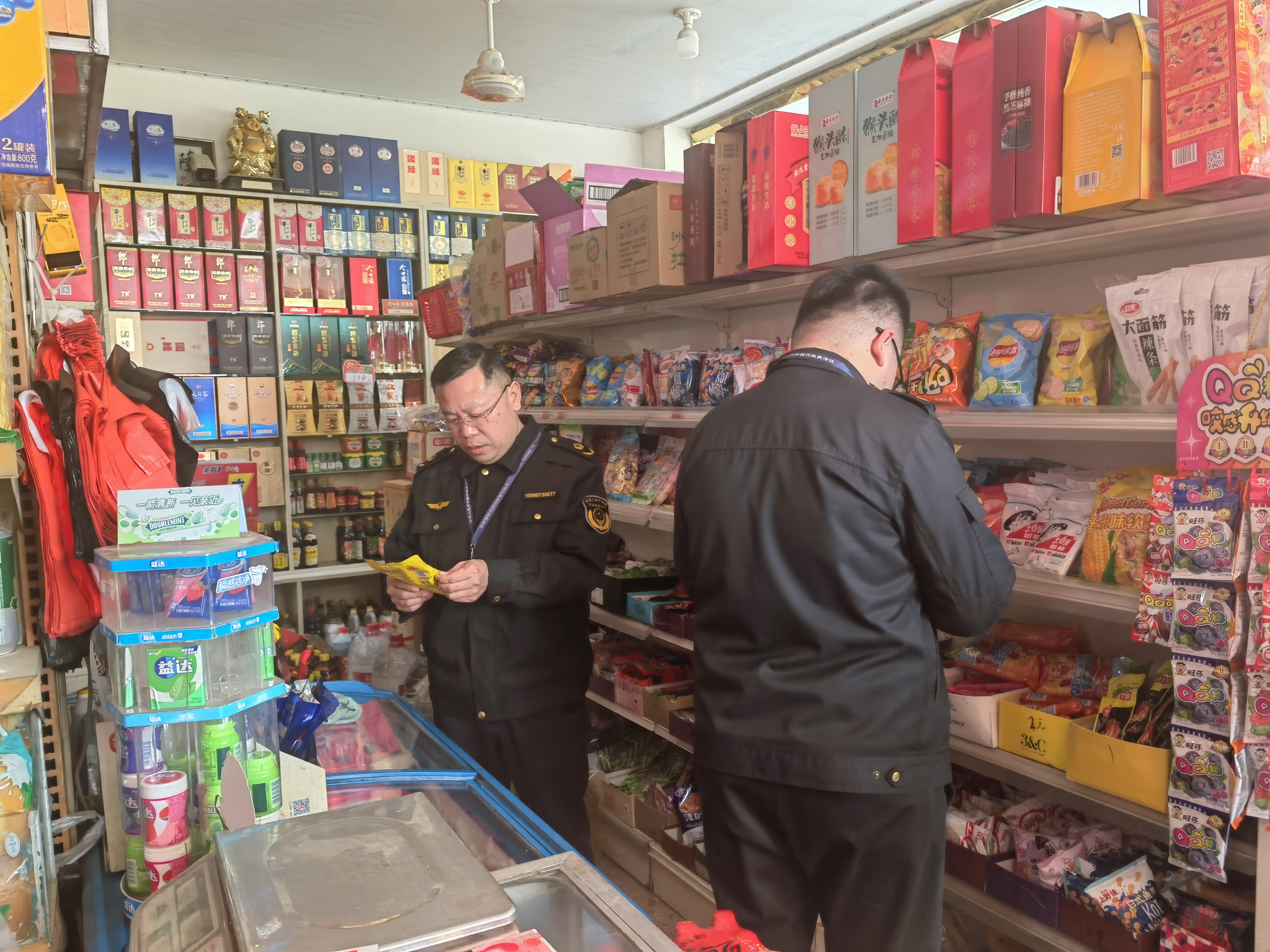 临海镇政协联络委开展“护苗”主题行动