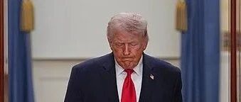 美军一架F-15E和一架A-10同日被击落，特朗普称不影响谈判；伊朗悬赏活捉美军飞行员