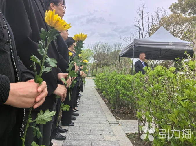 山祭扫服务装上“AI大脑”