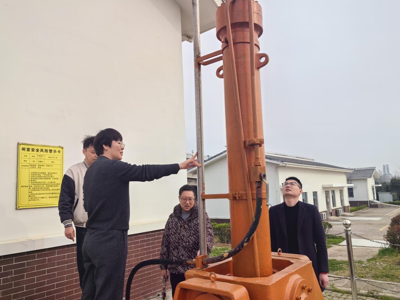 盐城港航运盐河船闸：节前安全生产大检查筑牢平安过节防线