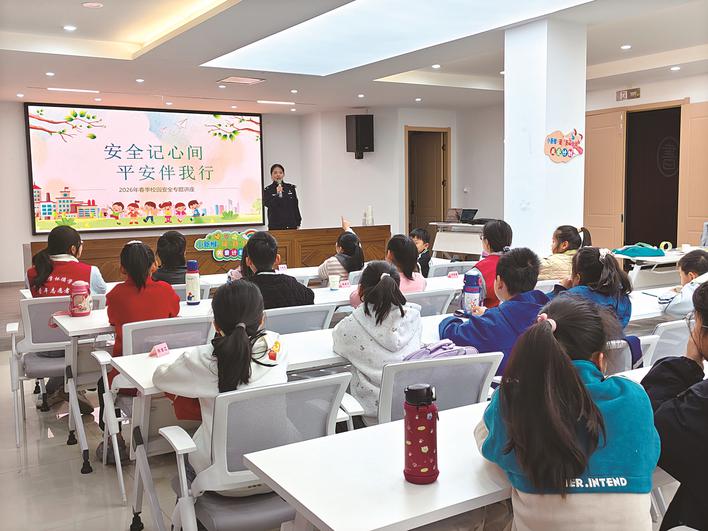 江苏泰州：20个公益服务点为新就业群体子女撑起“守护伞”