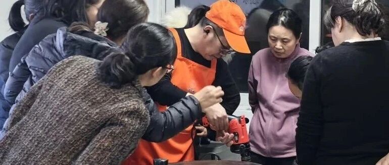 下班上课去！盐城鸡蛋饼“摊”进市民夜校