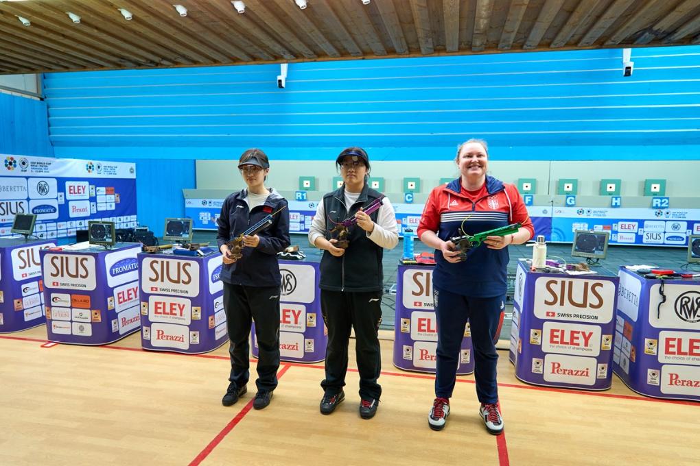 射击世界杯：中国队继续“横扫” 冠军榜再添新人