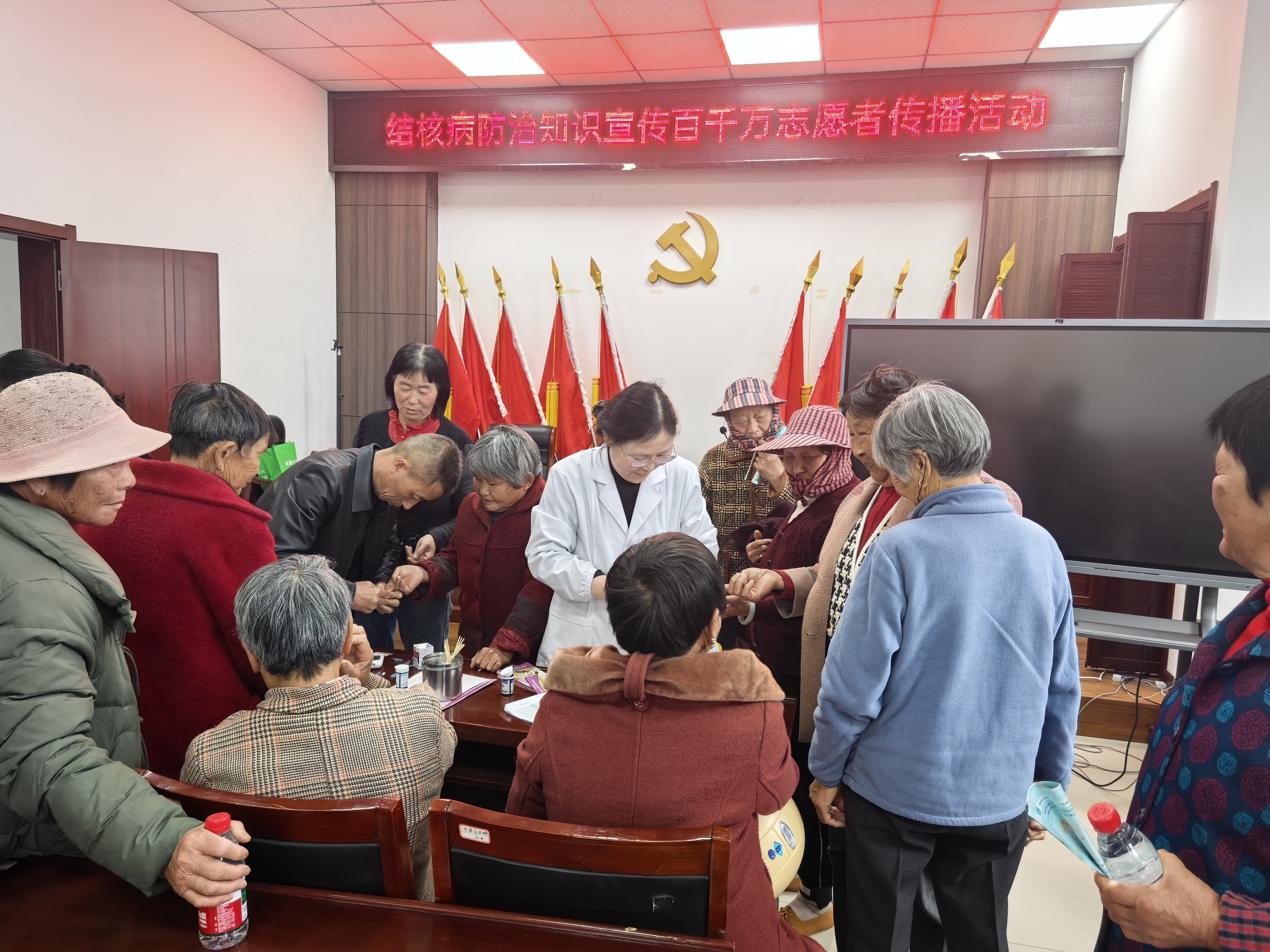 盐东镇开展结核病防治知识宣传