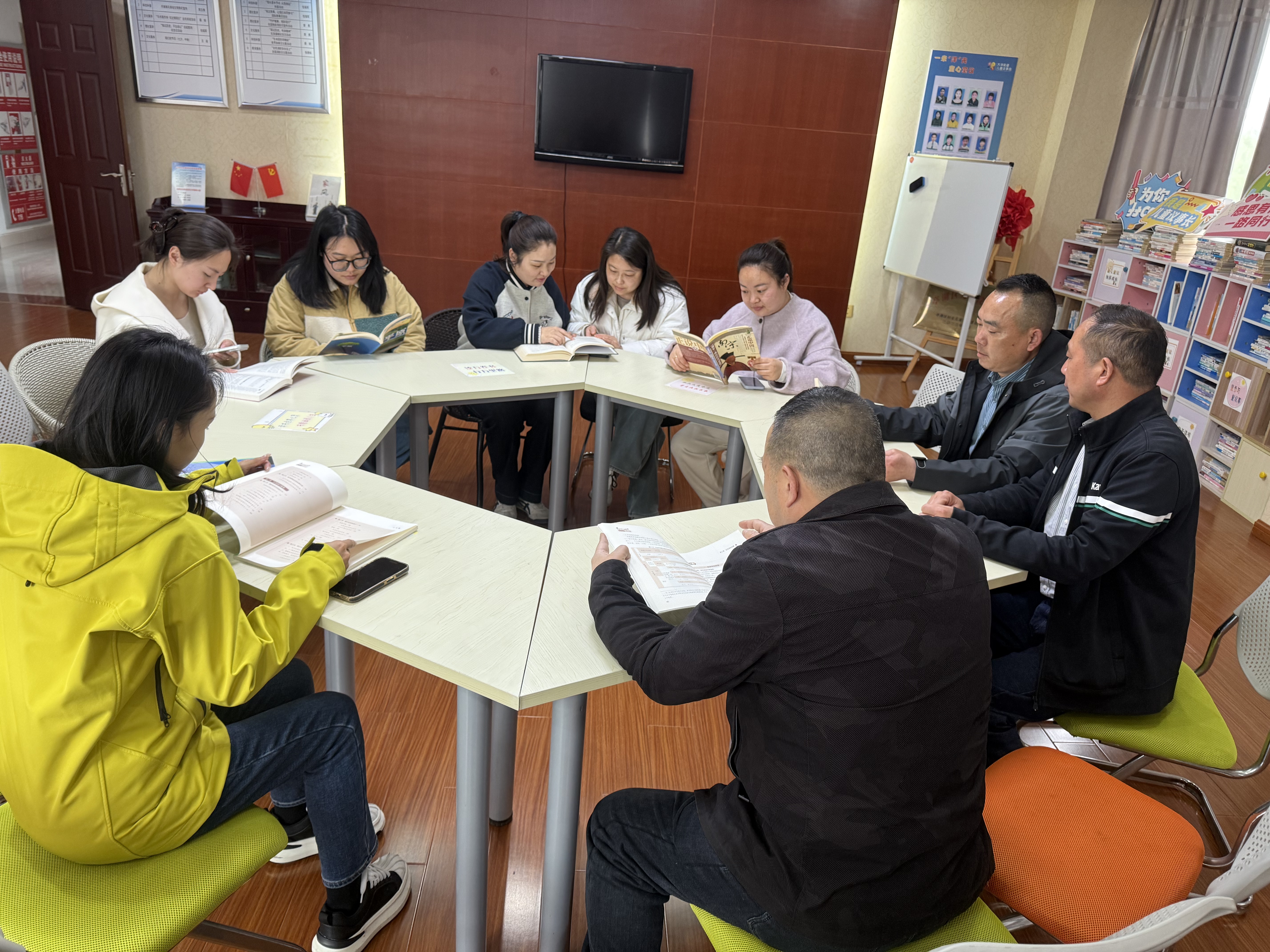 书香润社区 悦读伴成长——大洋街道盐海社区开展世界读书日主题活动