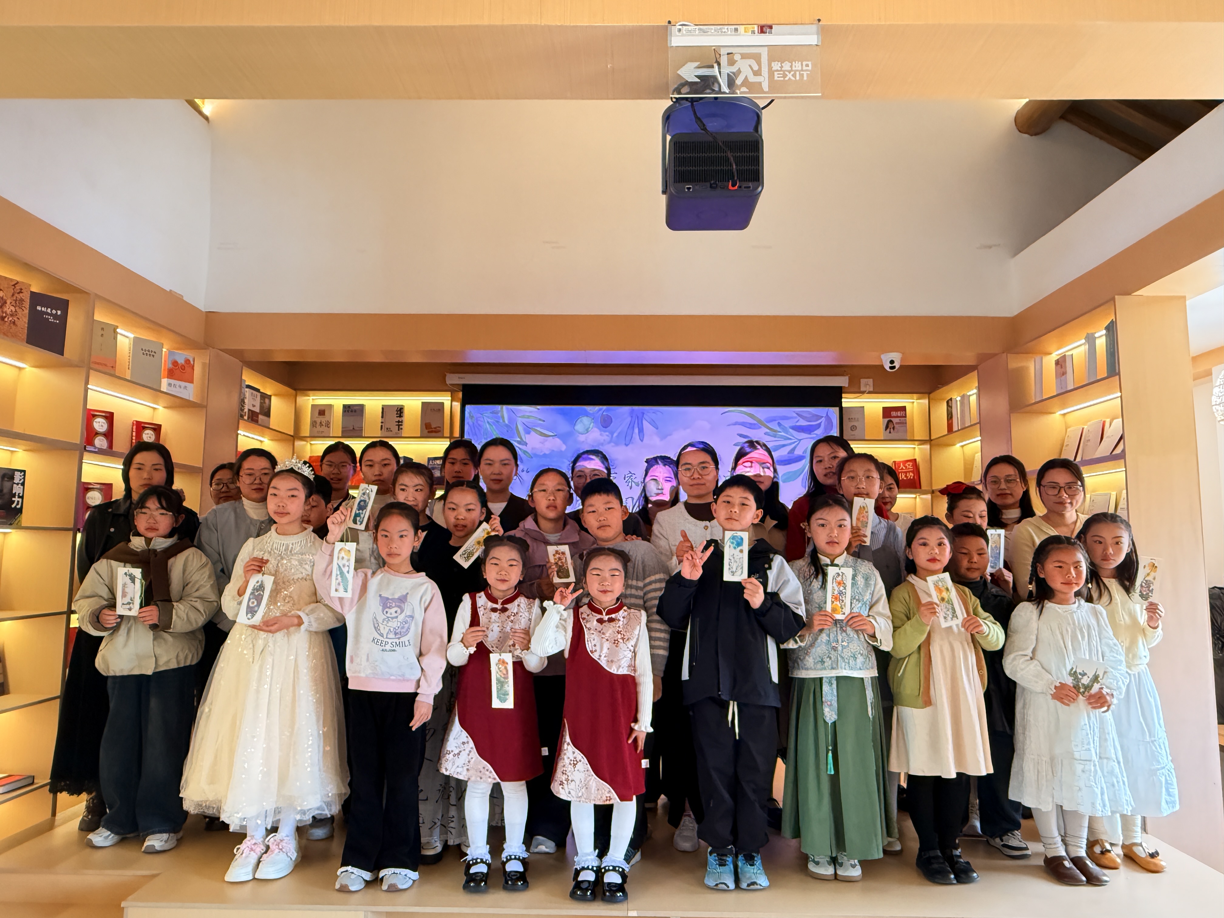 阜宁县妇联举办“书香飘万家 亲子共成长”阅读分享会