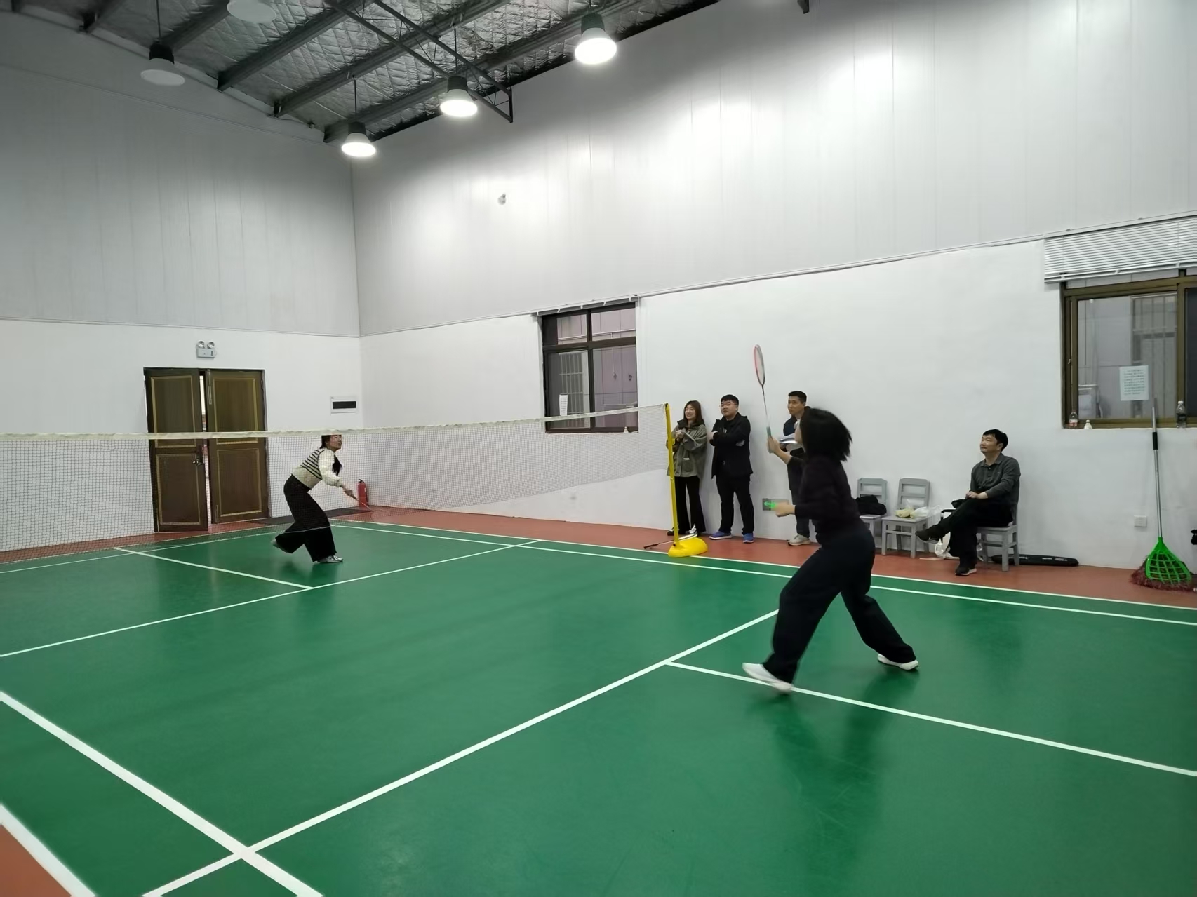 东台市新街镇举办机关事业单位职工春季运动会